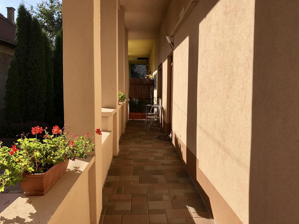 Origo Vendeghaz Hotel Sarospatak Bagian luar foto